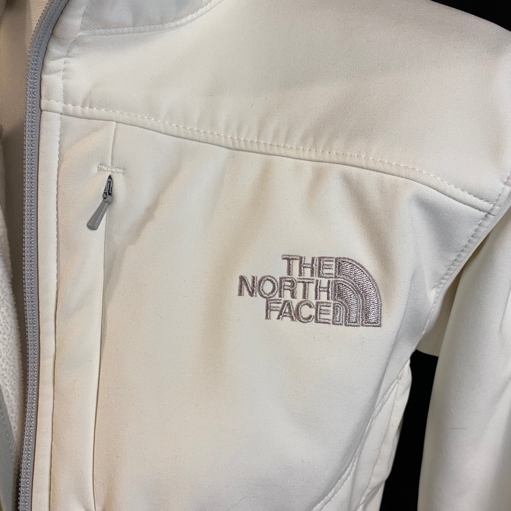 North Face Softshell White Waterproof Jacket - image 5
